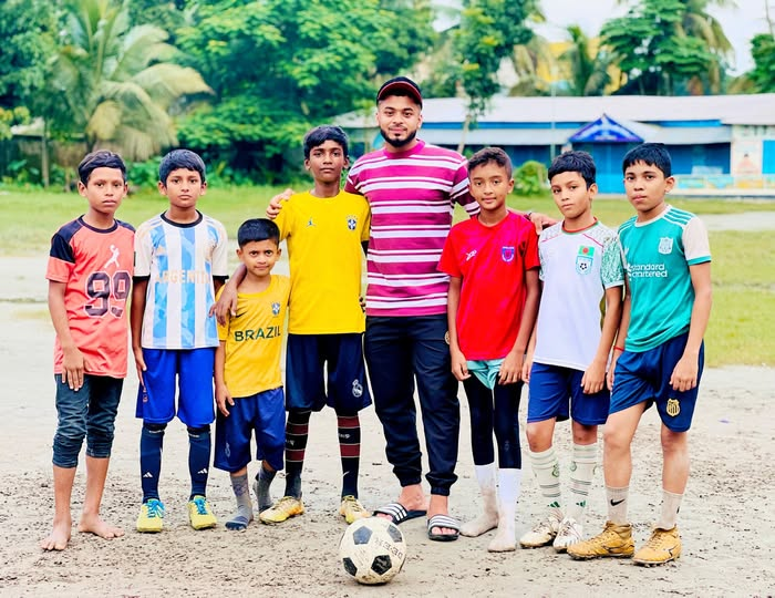 জুনিয়র ফুটবল প্রশিক্ষণ
